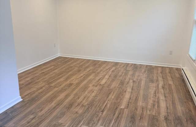 81 N Day Street Gallery 4
