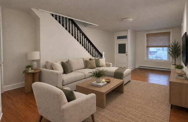 Large 5 Bedroom Family Style Home in Harrisburg photos photos