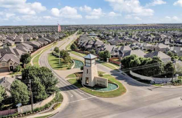 16048 Crosslake Ct Gallery 1