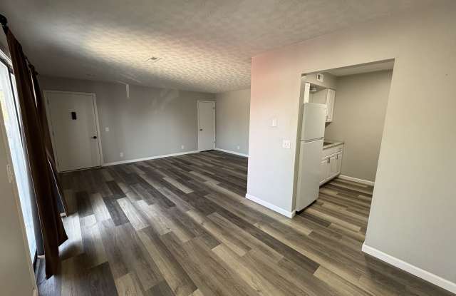 1720 Leopold Street - 5 Gallery 2