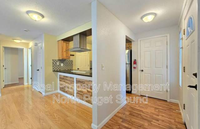 514 97th Dr NE Gallery 4