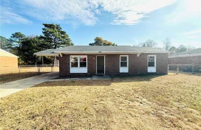 923 Fiske Drive - 923 Fiske Drive, Fayetteville, NC 28311