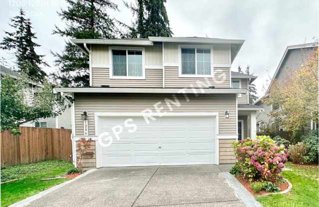 Beautiful 3 Beds, 2.5 Baths, home! - 1206 125th Street Southeast, Snohomish County, WA 98208