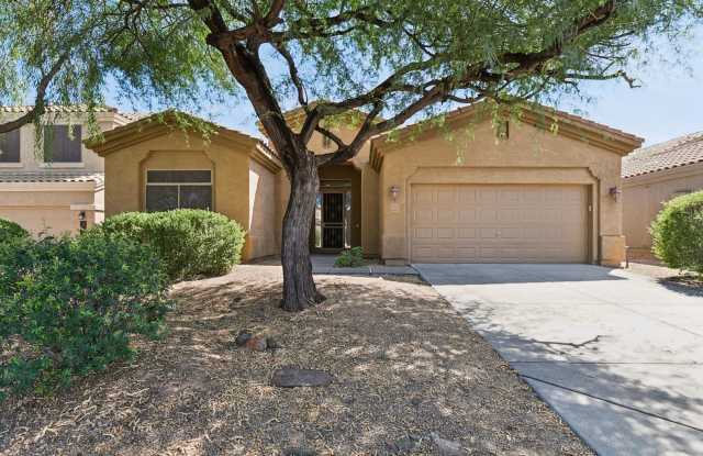 Golf course lot in Gated community at Dove Valley Ranch with a Primary bedroom closet you could live in!!! 3 bedroom, 3 bathroom plus room for an office!! Must SEE available NOW!!! Gallery 4