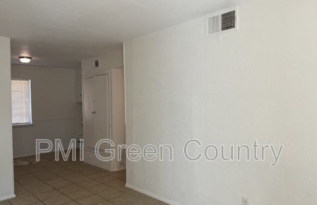 1412 S 73rd Ave photos photos