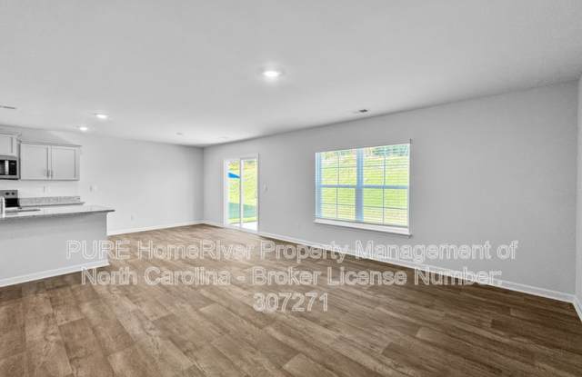 4716 Mount Hope Dr Gallery 2