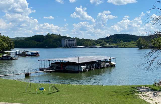 LONG TERM LAKEFRONT RENTAL 1B/1B Apartment Camdenton Area photos photos