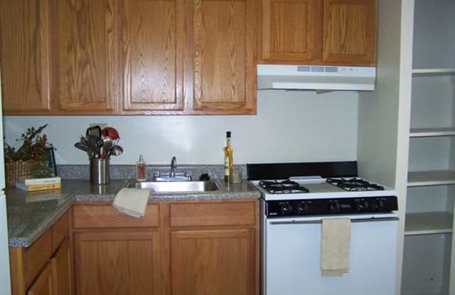 Benning Woods Apts Gallery 3
