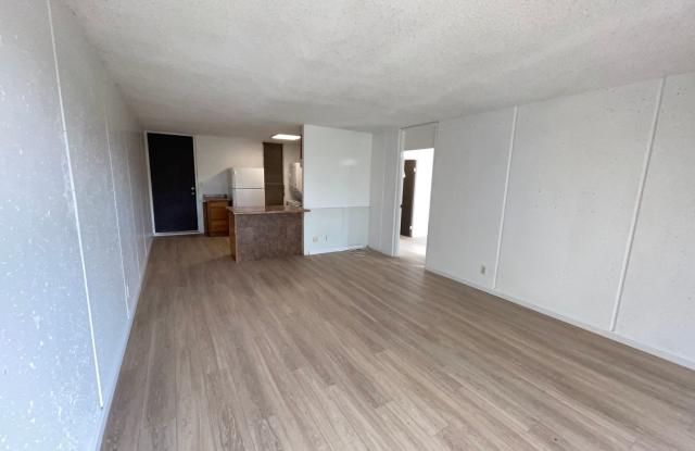 "Cathedral Point" Spacious Ground-Floor 1-Bedroom For Rent. Gallery 3