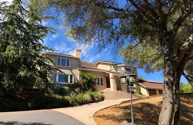 Luxurious Home in Private Neighborhood With Solar - 18242 Brewer Road, Alta Sierra, CA 95949 Luxurious Home in Private Neighborhood With Solar - 18242 Brewer Road, Alta Sierra, CA 95949