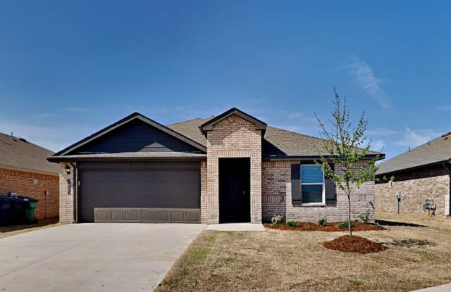 Very Nice 4 Bedroom 2 Bath Home in Yukon Schools photos photos