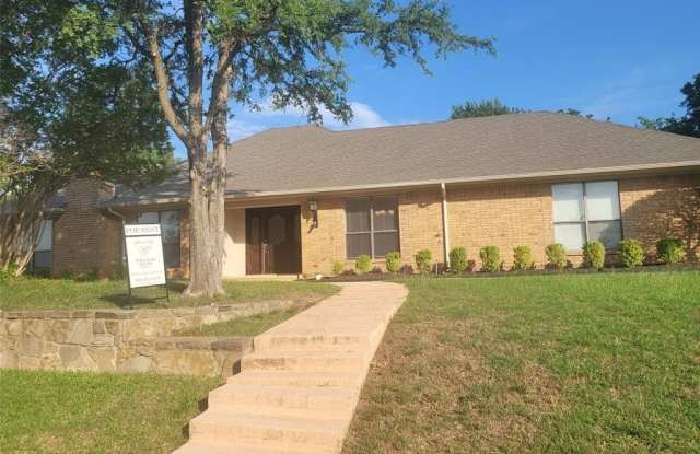 232 Oak Hill Drive - 232 Oak Hill Drive, Trophy Club, TX 76262