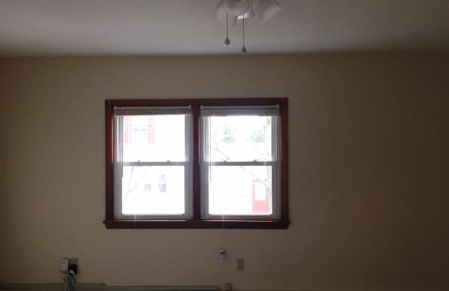 319 DELSEA DR N Gallery 4