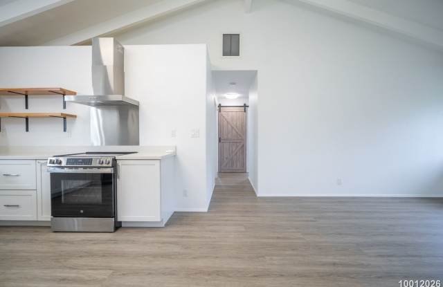 Available now!  3 bdrm, 2 bath, 2-car garage single family home in Mililani Gallery 4