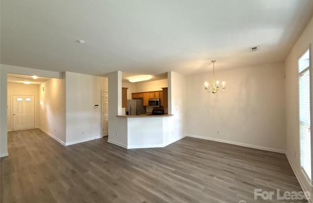 4606 Kingsland Court Gallery 4
