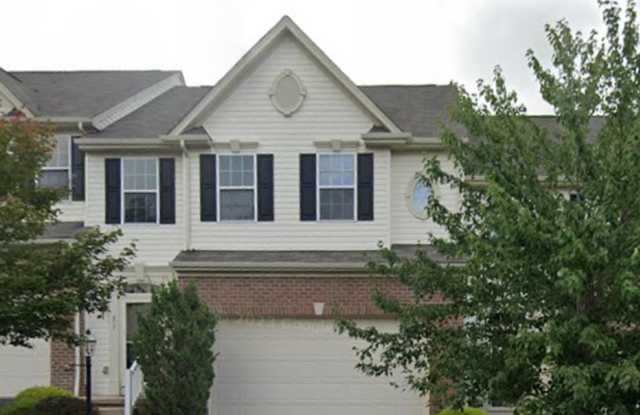 Beautiful 3 Bedroom town-home in Haymaker Pointe photos photos