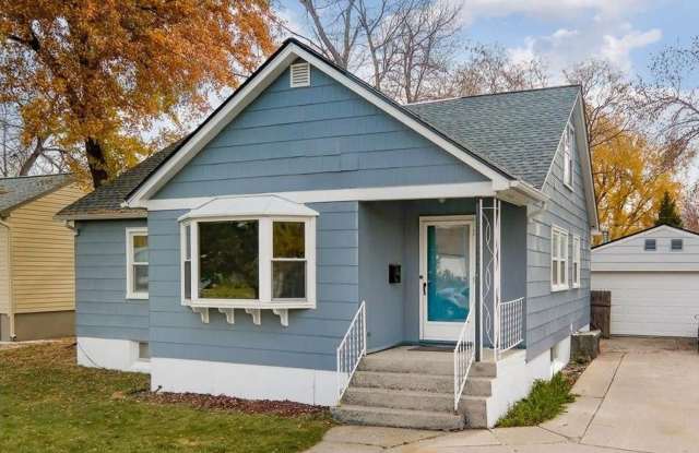 6 Bedroom Home with Garage and Fenced Yard photos photos