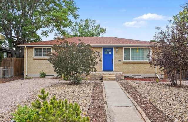 Spacious 5-Bedroom Denver Home with Updated Kitchen and Large Fenced Backyard photos photos