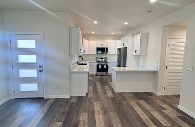 NEW CONSTRUCTION! 3 BED/2 BATH RESIDENCE IN CHULA VISTA! $3,595/MO photos photos