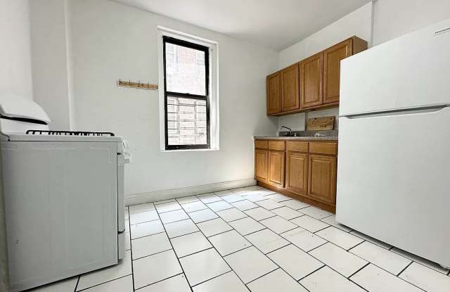 2523 Aqueduct Ave Apt B3 Gallery 2