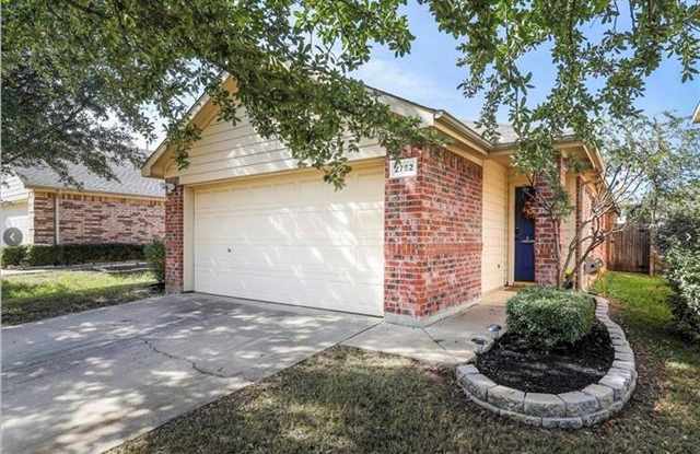 2752 Lynx - 2752 Lynx Lane, Fort Worth, TX 76244