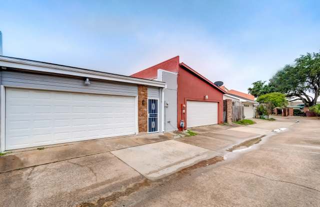 9408 Stonehouse Ln Gallery 3