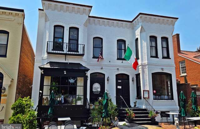 305 S WASHINGTON Street Gallery 1