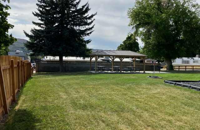 Elk Village photos photos