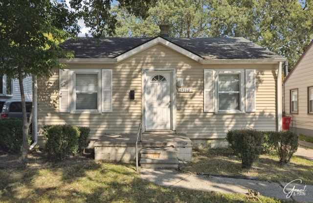3 Bedroom Ranch in Eastpointe! - $1,300 photos photos