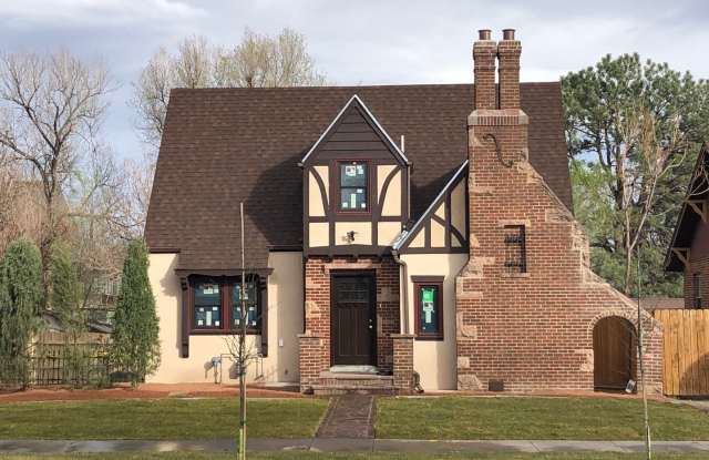 ALL PROSPECTIVE TENANTS MUST SUBMIT A $58 NON-REFUNDABLE APPLICATION FEE PER APPLICANT ONLINE AND BE PRE-QUALIFIED PRIOR TO ANY SHOWINGS photos photos