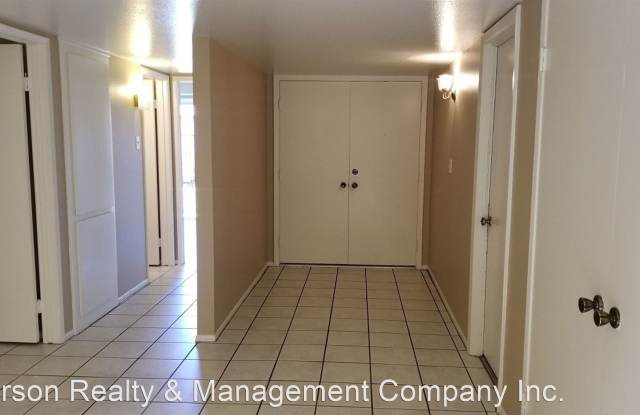 11615 S. Maze Court Gallery 2