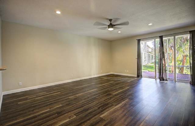 2229 Oakmont Drive Gallery 4