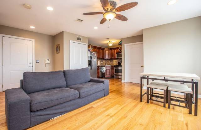 605 NEW YORK AVE 703 photos photos