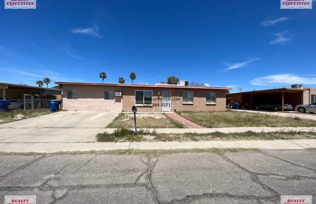Tucson Blvd  Irvington Rd area - 4 Bedroom and 2 baths with AC and all appliances photos photos