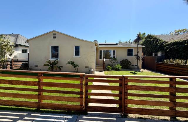 Talmadge Retreat – 3BD/2BA with Pool and Solar photos photos Talmadge Retreat – 3BD/2BA with Pool and Solar photos photos