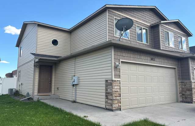 3 BEDROOM, 2.5 BATHROOM, SADDLE RIDGE TWINHOME WITH 2 CAR ATTACHED GARAGE - 3813 Fire Walker Trail, Cheyenne, WY 82001