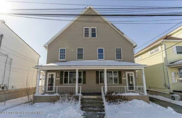 112 E Grove Street photos photos