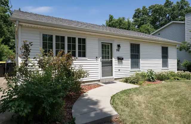 98 E Sycamore St photos photos