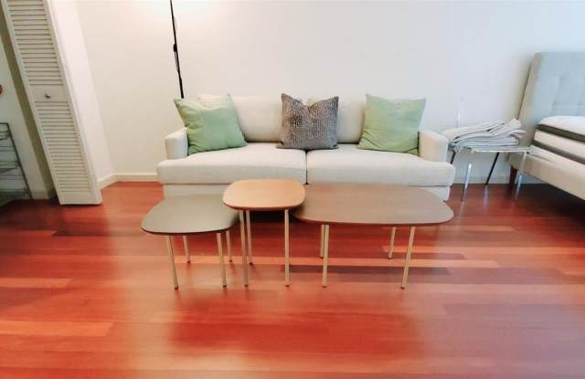 225 E 58th Street Gallery 4