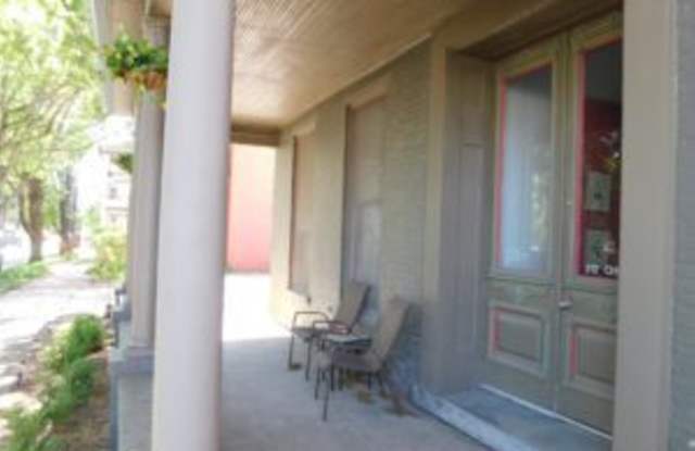212 Cherry Street Gallery 2