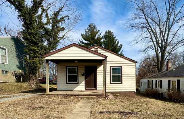 2 Bed / 1 Bath House Off North Main Street photos photos