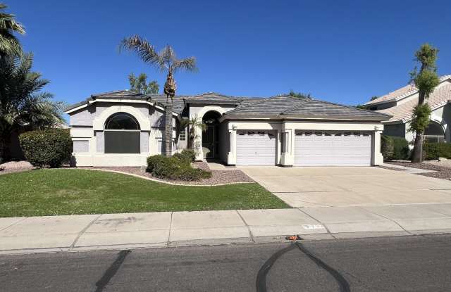 732 W MERRILL Avenue - 732 West Merrill Avenue, Gilbert, AZ 85233