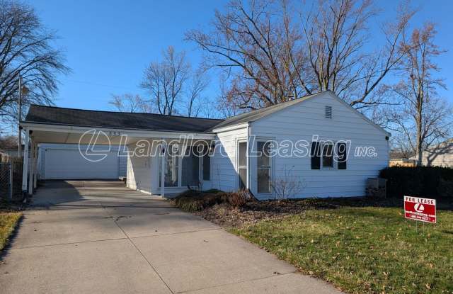 Well-Maintained 3 Bedroom Ranch with Fenced Yard and 2.5 Car Garage photos photos