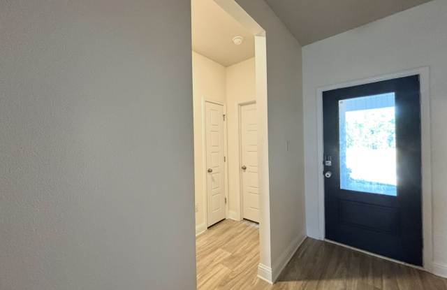 5490 Overland Drive Gallery 2