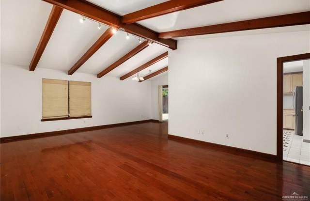 1501 Martin Avenue Gallery 3