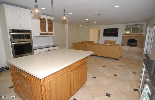 6531 N 43RD Place Gallery 3