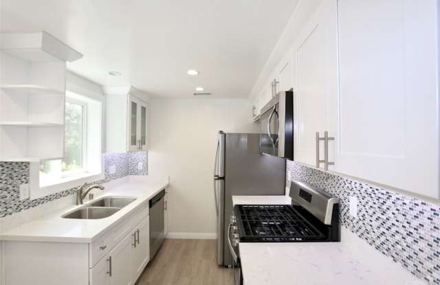 662 S Coast - 662 S Coast Hwy, Laguna Beach, CA 92651