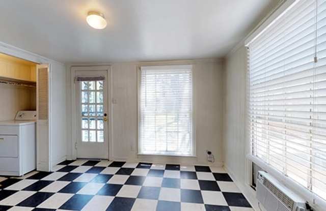 6284 Prospect Avenue Gallery 2