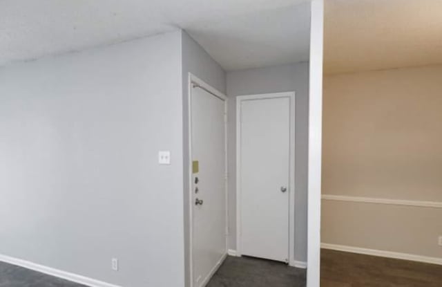 8832 Starcrest Dr Gallery 2