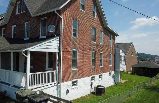 111 HOPE AVENUE photos photos